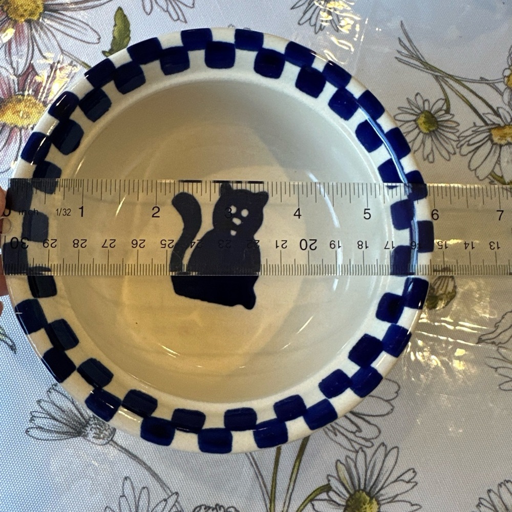 Castlemere stoneware cat food bowl 6 inches in cobalt blue. - Picture 10 of 11